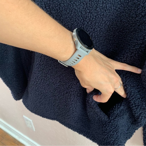 Vera Bradley Women’s Quilted Paisley Navy Blue Teddy Fleece Pullover - Picture 3 of 7